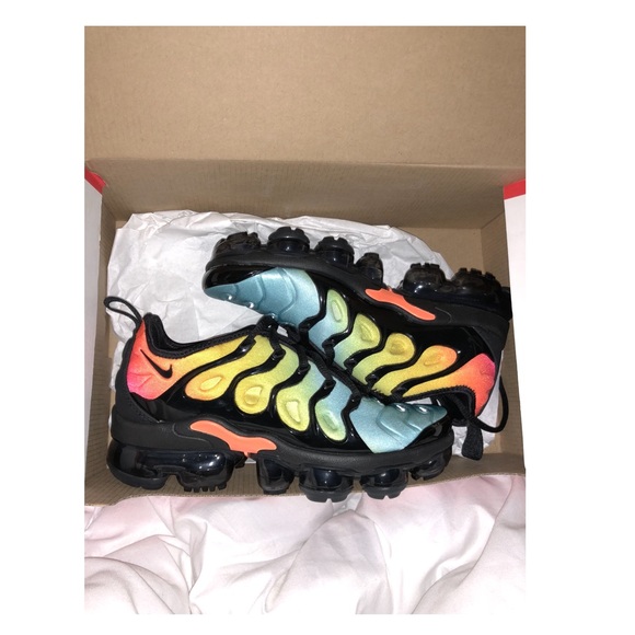 nike air vapormax plus kids
